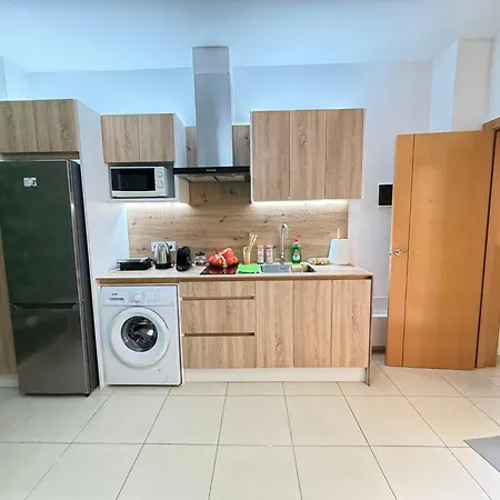 Moderno En Abrigos لوس أبريغوس