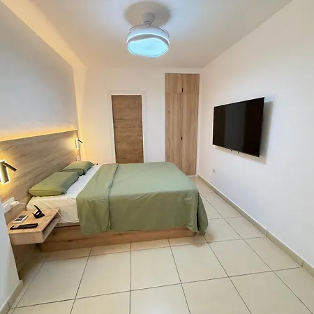 Moderno En Abrigos شقة لوس أبريغوس
